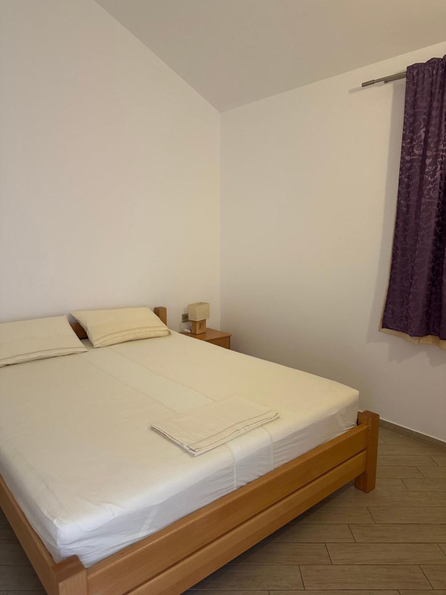Apartments Villa Eva สลาโน ภายนอก รูปภาพ