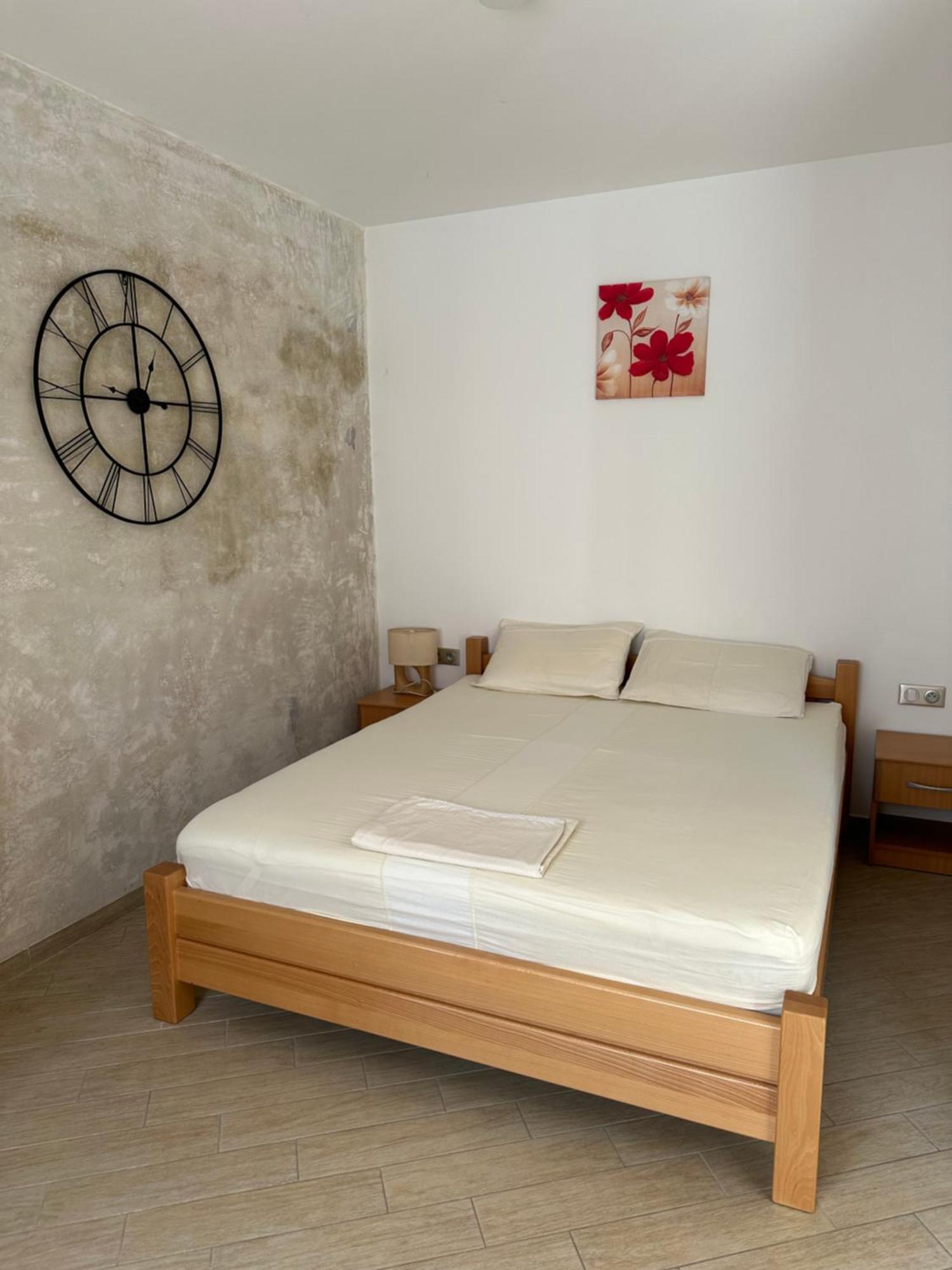 Apartments Villa Eva สลาโน ภายนอก รูปภาพ